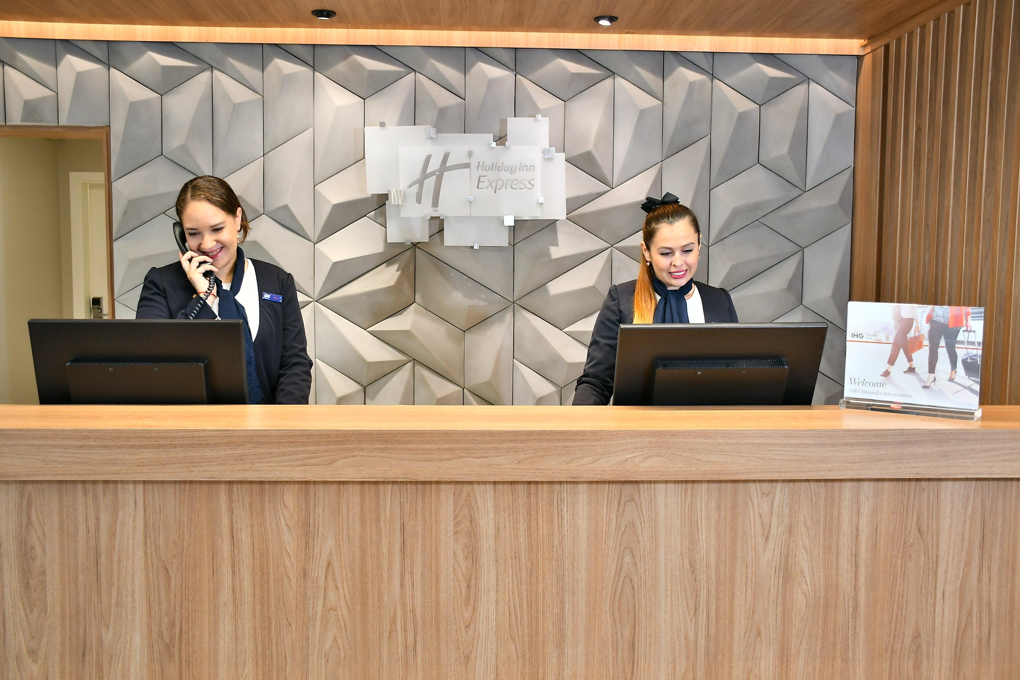 Holiday Inn Express - Asuncion Aviadores, an IHG Hotel Exterior foto